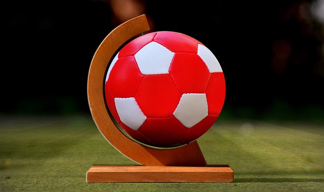 防守球员严 防守球员严