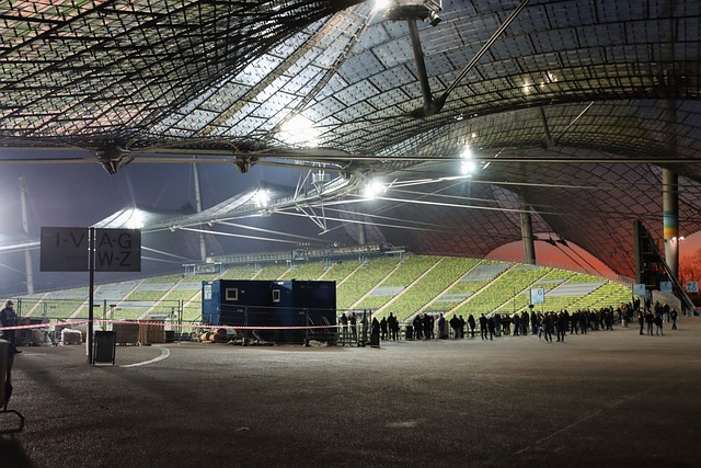 对蓝月亮发 对蓝月亮发